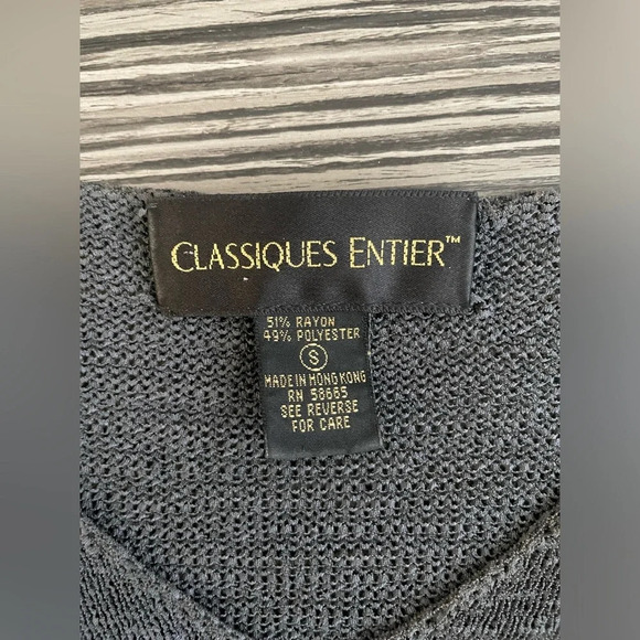 Classiques Entier Charcoal V-Neck Blouse - Rayon & Polyester Blend Small - Picture 2 of 4